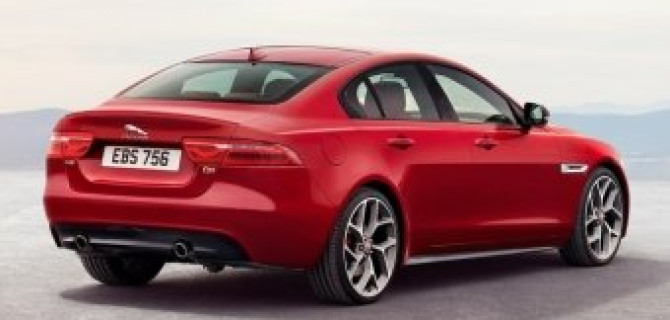 В России представлен новый спорткар Jaguar XE