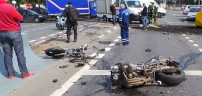 Смертельное ДТП в Москве: мотоцикл разорвало на две части