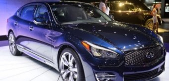 В августе в России начнутся продажи нового седана Infiniti Q70
