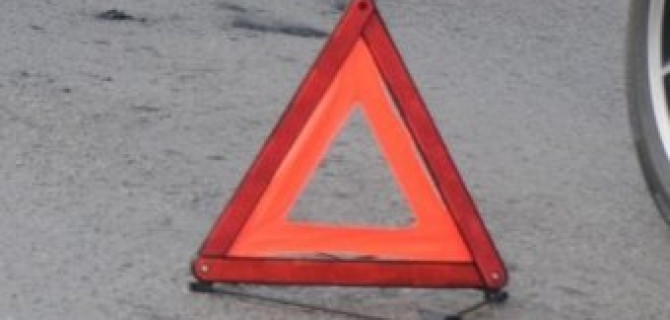 В Санкт-Петербурге перевернулась машина