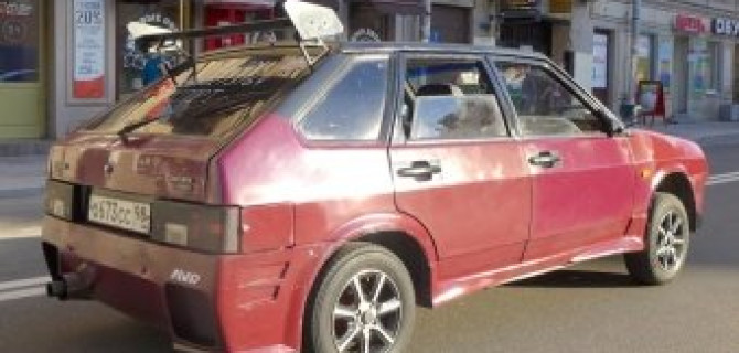 ПРОДАМ ЭКСПОРТ! Внешний тюнинг отечественного автомобиля ВАЗ 2109.