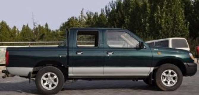 На авторынке России появятся пикапы Dongfeng