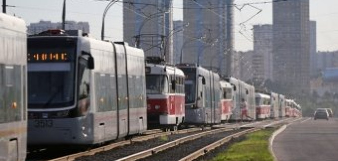 В Москве встали троллейбусы и трамваи