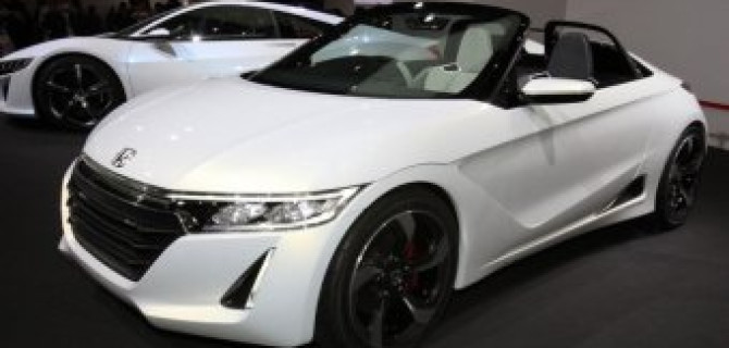 Автомобиль Honda S660 предпочитают в основном пенсионеры