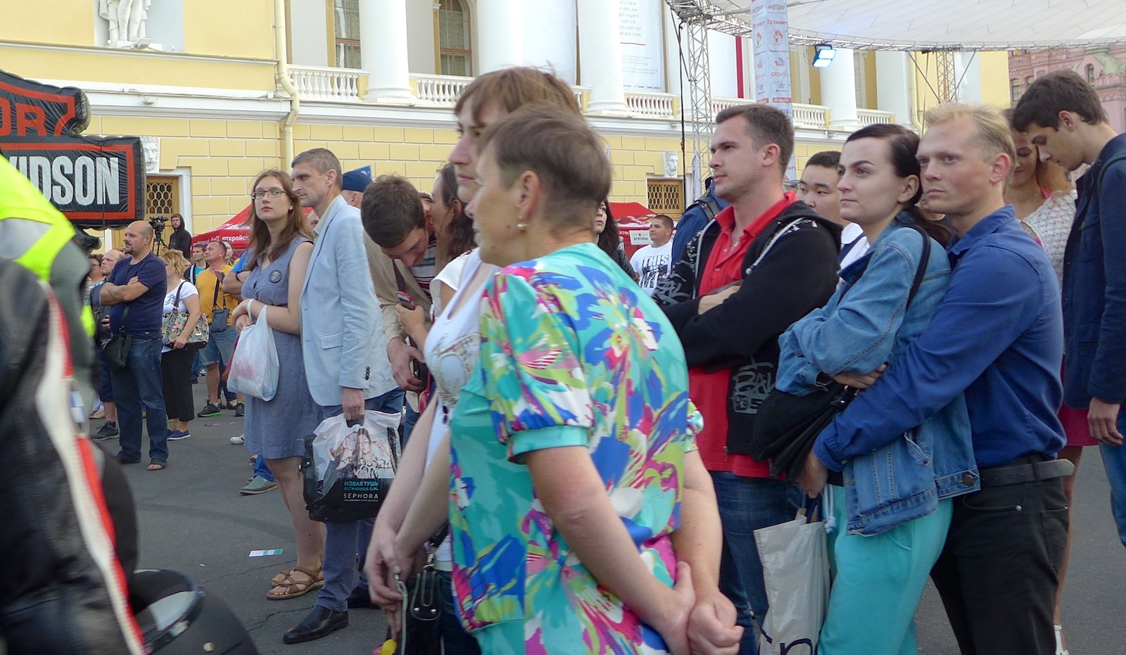 Harley Days 2015 в Петербурге собирает рекордное количество посетителей Фестиваль HARLEY DAYS 2015