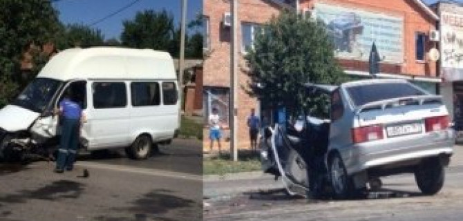 В Ростове-на-Дону в ДТП с маршруткой пострадали четыре человека