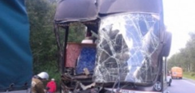 В Челябинской области у автобуса отказали тормоза: три человека погибли