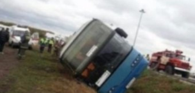 В ДТП под Самарой пострадали 22 человека