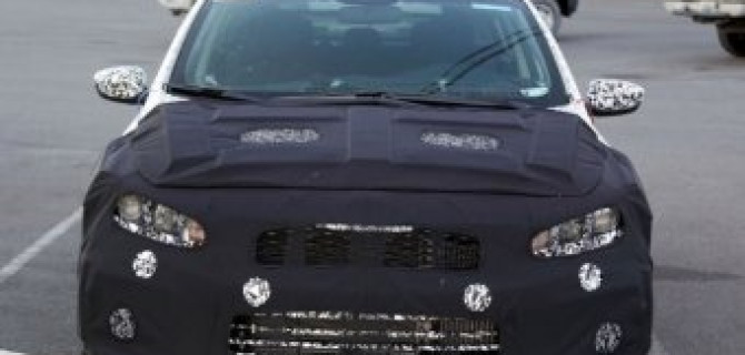 В Сеть выложили фото обновленного семейства Kia Forte 2017 модельного ряда