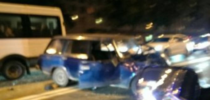 ДТП на Ветеранов с участием маршрутки в Петербурге