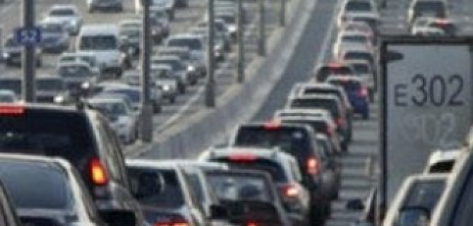 Авария на МКАД: столкнулись три фуры