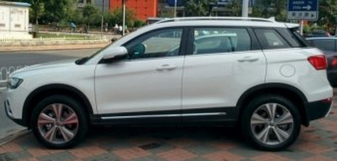 Фотошпионы выложили снимки предсерийного Haval H6 Coupe