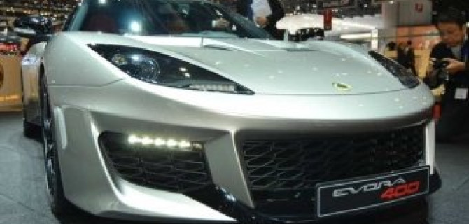 В Европе в дилерских центрах стал доступен Lotus Evora 400