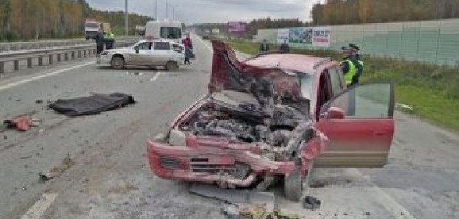 На Московском тракте под Екатеринбургом женщине в ДТП оторвало ноги