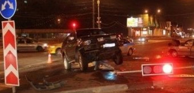 На юге Москвы в ДТП пострадали три человека