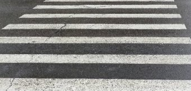 Водитель, сбивший мать с ребенком под Петербургом, задержан