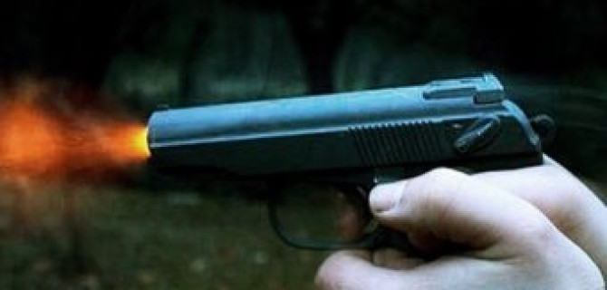 В Москве водитель Audi протаранил две машины ДПС и скрылся после погони со стрельбой