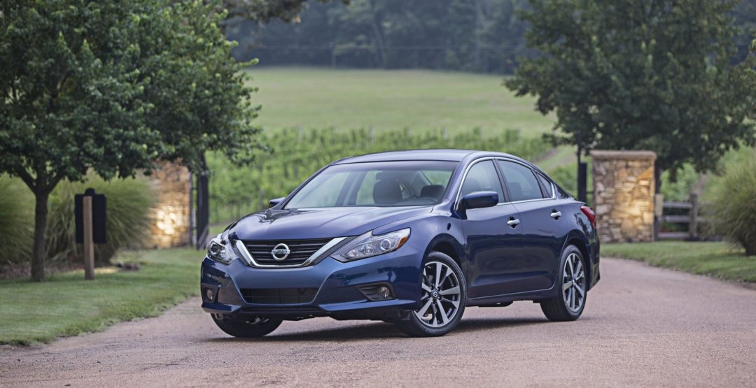 Nissan официально представили новый Altima Nissan Altima 2016 3.jpg