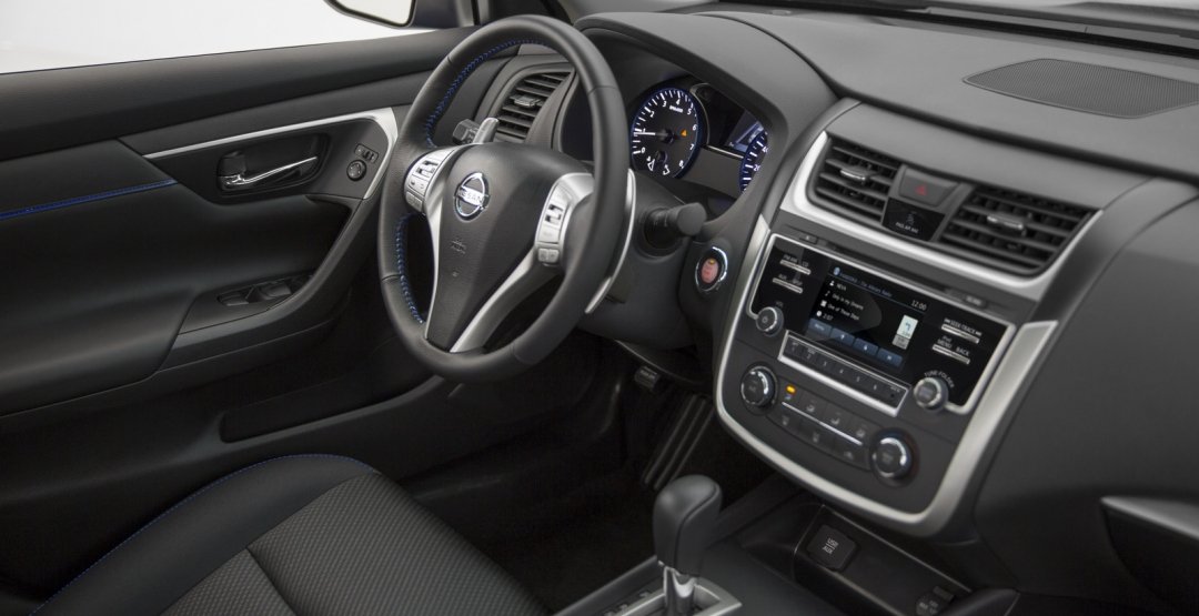 Nissan официально представили новый Altima Nissan Altima 2016 2.jpg