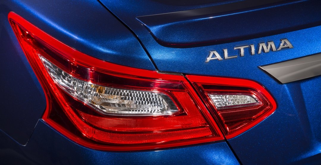 Nissan официально представили новый Altima Nissan Altima 2016 7.jpg