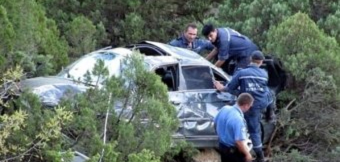 В Дагестане при падении автомобиля с обрыва погибли два полицейских