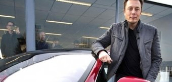 Илон Маск открыл первый в Европе завод Tesla