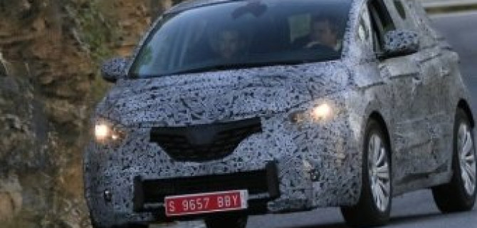Прототип Renault Scenic был заснят во время тестов в Европе
