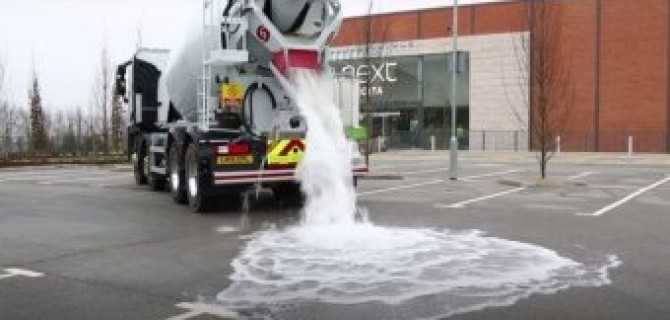 В Британии создали дорогу, которая не боится воды