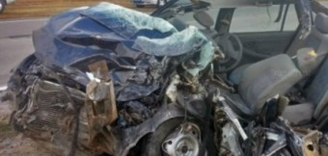 В Волгоградской области в ДТП с фурой погибли два человека