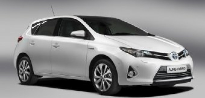 Toyota предполагает практически полностью прекратить выпуск бензиновых автомобилей к 2050 году