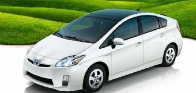Опубликованы новые данные о гибриде Toyota Prius