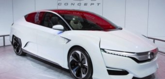 Водородную Honda FCV оснастят электрическим и гибридным двигателем