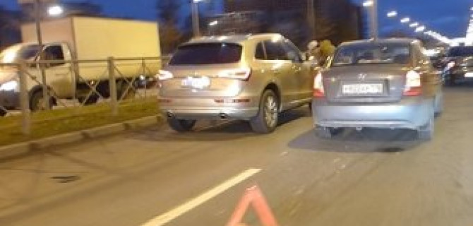 Audi Q-Series и Hyundai навалились друг на друга на Маршала Блюхера