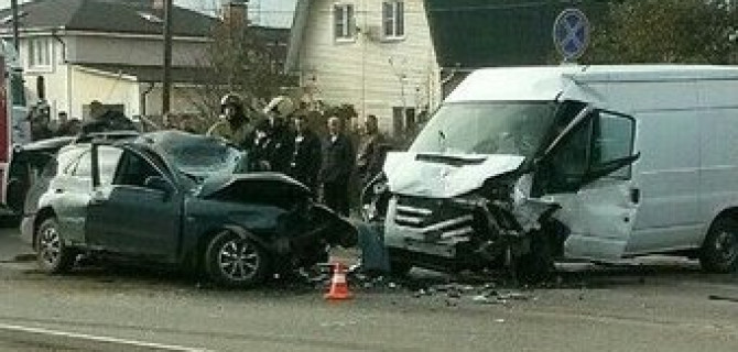 В поселке Большие Колпаны  в ДТП погибли два человека