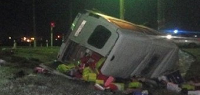 В Краснодарском крае при столкновении поезда с грузовиком погиб человек