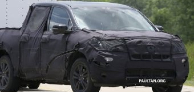 Обновленный пикап Honda Ridgeline заснят на тестах