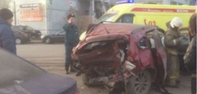 В Красноярске в массовом ДТП погибла 5-летняя девочка
