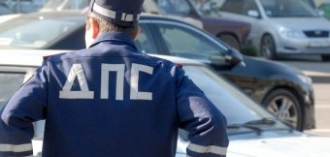 В Дагестане нетрезвый водитель сбил трех сотрудников полиции