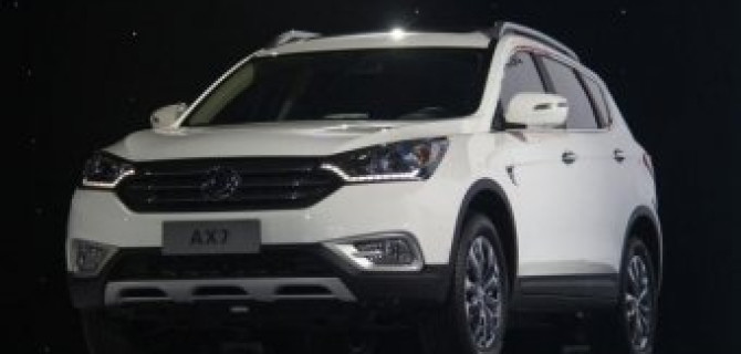 Кроссовер Dongfeng AX7 получит новый турбомотор