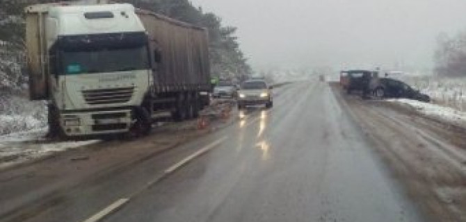 При столкновении Audi и грузовика под Димитровградом погиб человек