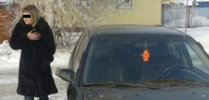 В Омске пьяная женщина без прав сбила двух детей и скрылась с места ДТП