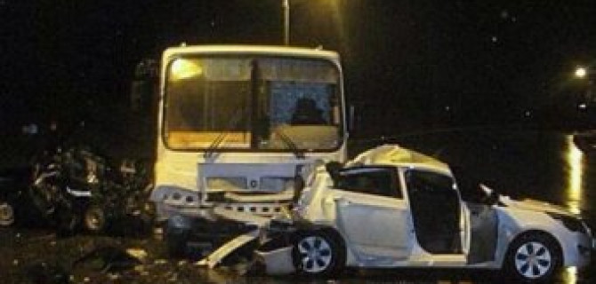 В Белгороде на Ватутина в ДТП с автобусом погибла девушка