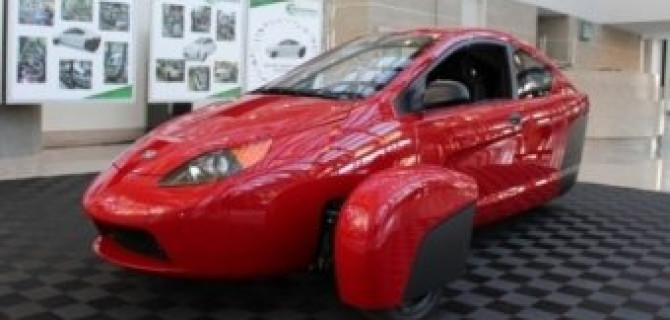 Elio Motors представила компактную трехколесную модель P5