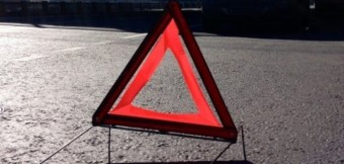 При столкновении Peugeot и грузовика погибли двое