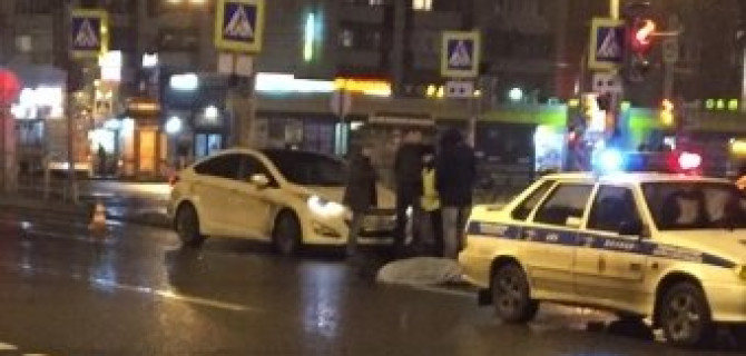 У метро «Гражданский проспект» насмерть сбили пешехода