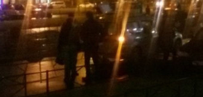 На Авиаконструкторов сбили женщину на тротуаре