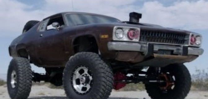 Совсем сошел с ума! Рукотворный автомобиль Mad Maxxis.