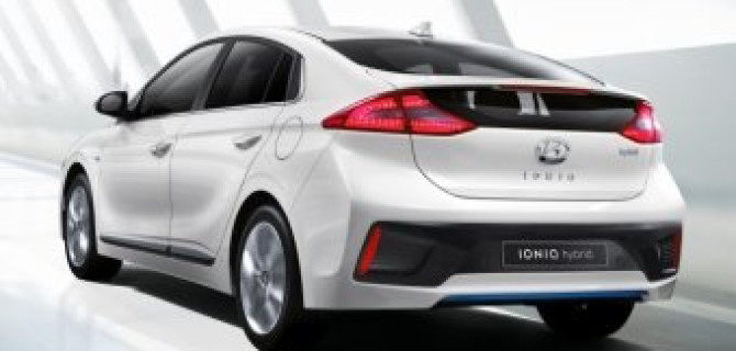 Hyundai представили изображения Ioniq