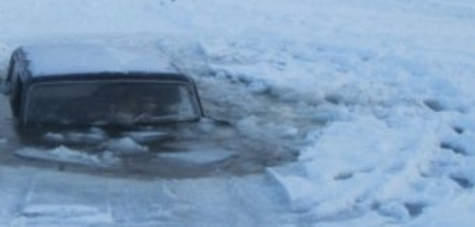 В Приморском крае найден утонувший автомобиль