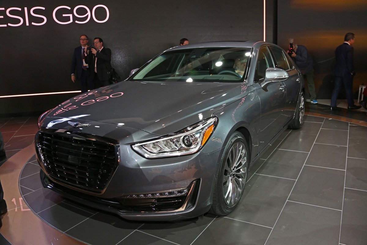 В Детройте презентовали флагманский седан Genesis G90 Genesis G90 1.jpg